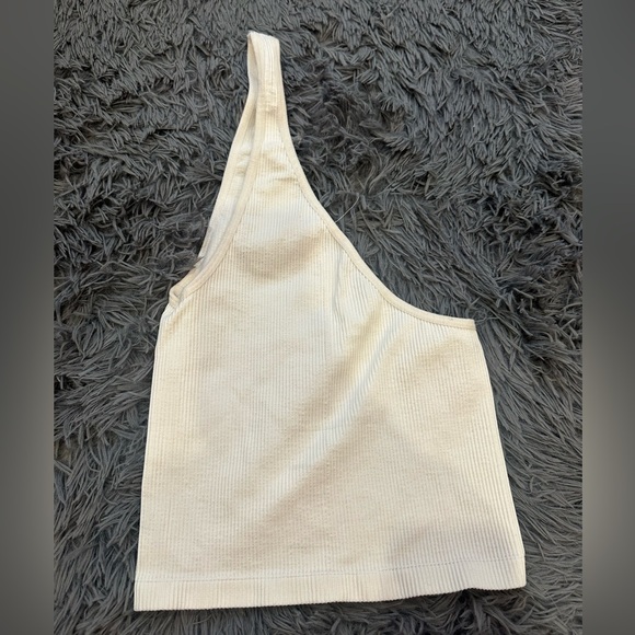 White One-Shoulder Ribbed Top - Picture 4 of 4